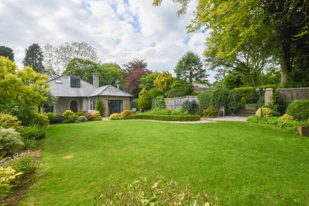 Additional image 2 of Pavilion Meadow, River, CT17