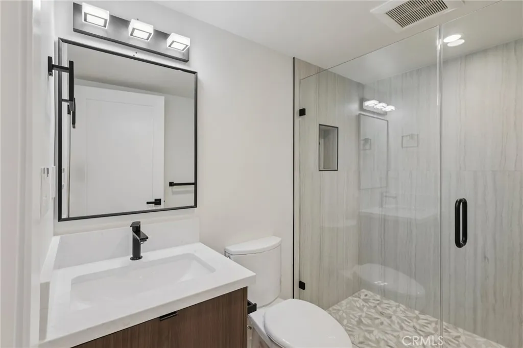 Additional image 95 of 526 Klamath Street, Brisbane, CA 94005