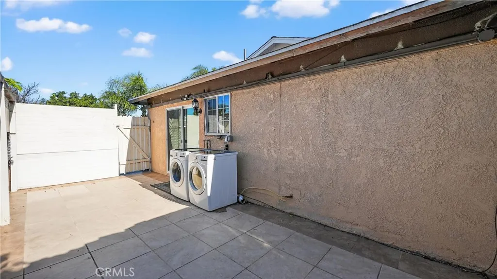 Additional image 75 of 2422 Bern Lane, Santa Ana, CA 92706