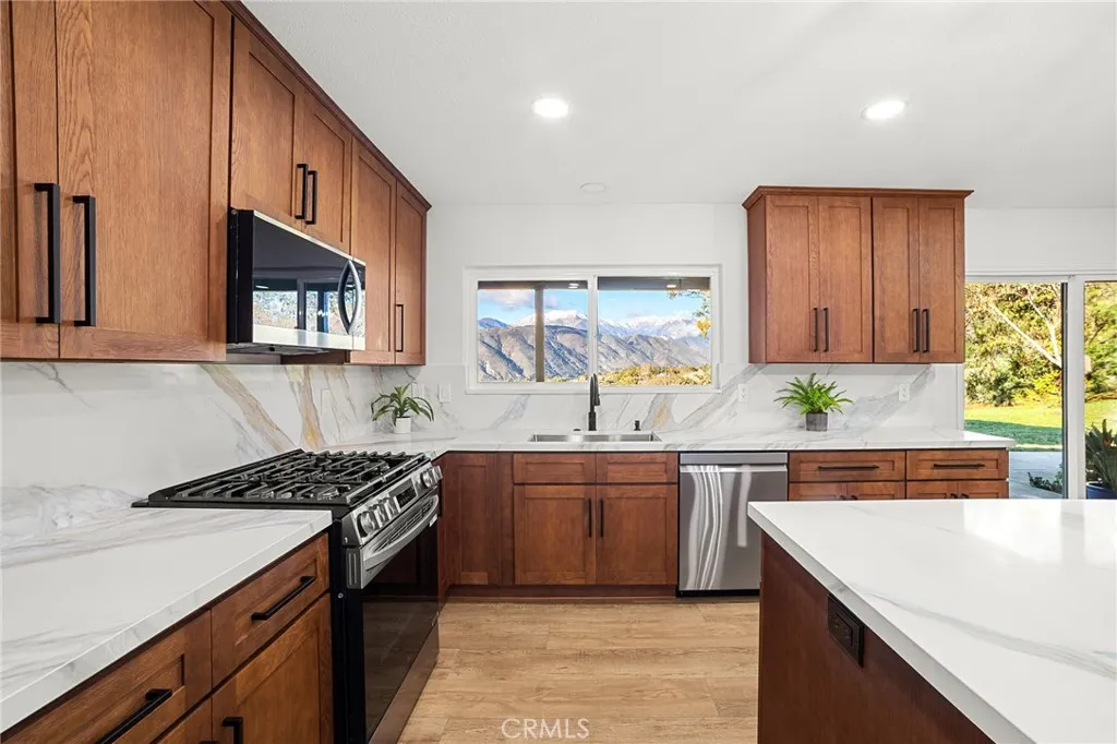 Additional image 10 of 1126 Knoll St, San Bernardino, CA 92407