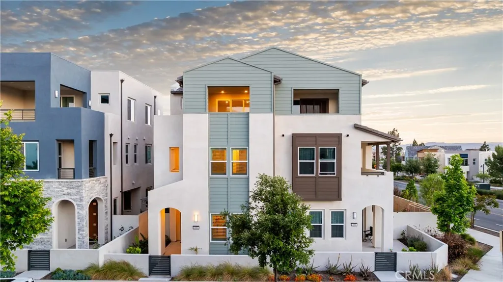 Additional image 35 of 102 culture, Irvine, CA 92618