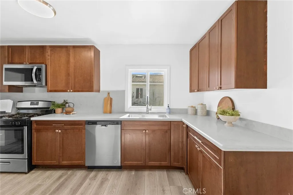 Additional image 55 of 1410 S Olive St, Santa Ana, CA 92707