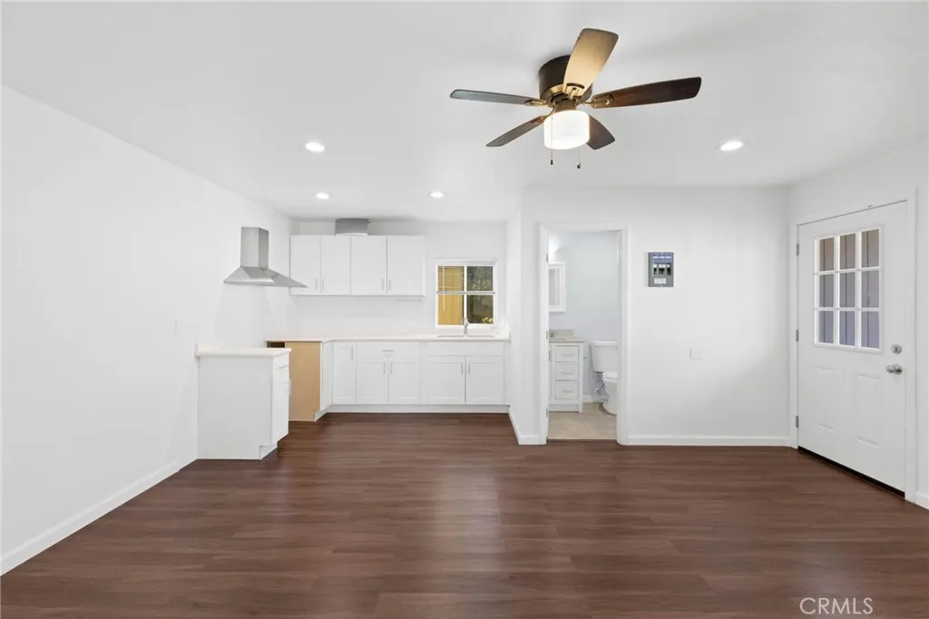 Additional image 73 of 1410 S Olive St, Santa Ana, CA 92707