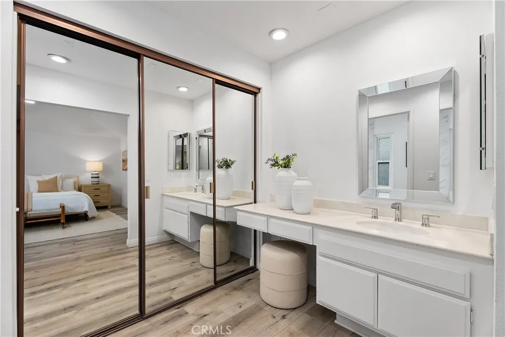 Additional image 65 of 16 E Yale Loop #28, Irvine, CA 92604