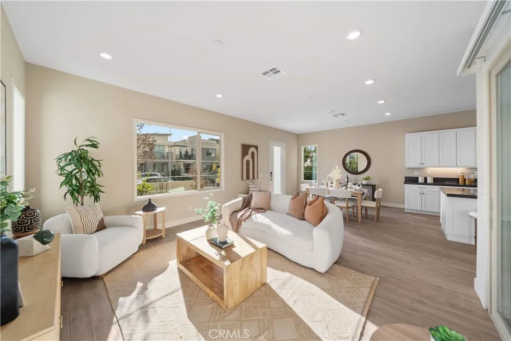 Additional image 15 of 157 Scale, Irvine, CA 92618