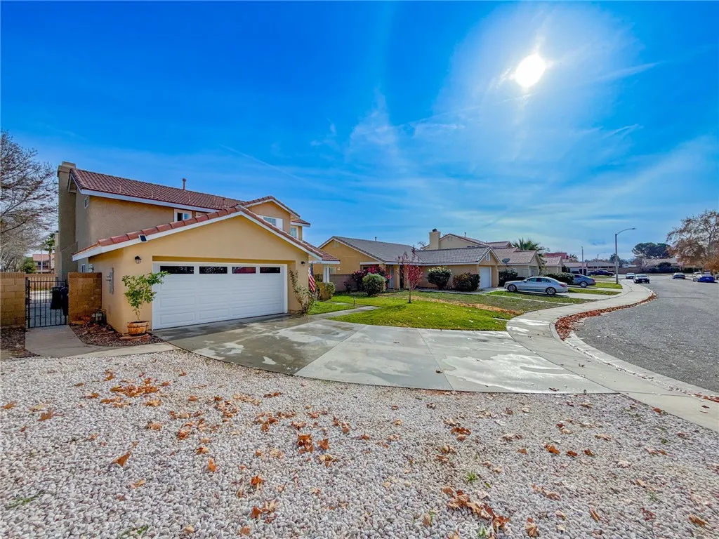 Additional image 7 of 43956 Gillan Avenue, Lancaster, CA 93535