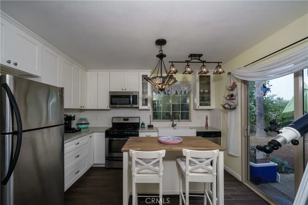 Additional image 9 of 215 Elderberry St, La Verne, CA 91750