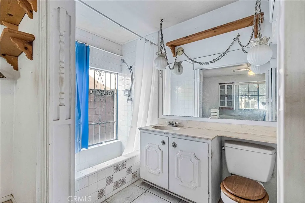 Additional image 19 of 725 S Flintridge Dr, Santa Ana, CA 92704