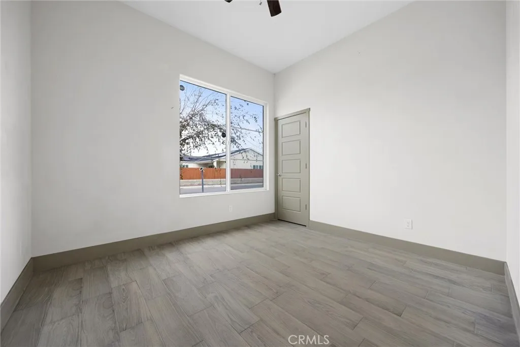 Additional image 74 of 5913 Hawthorn Tree Ln, Bakersfield, CA 93313