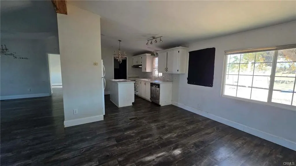 Additional image 10 of 6833 South St, Phelan, CA 92371