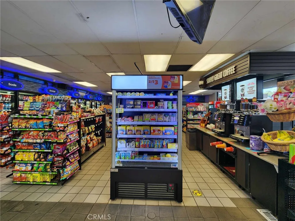 Additional image 6 of 911 N Placentia Avenue, Fullerton, CA 92831