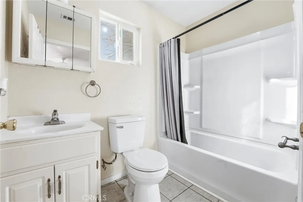 Additional image 51 of 38056 90th St E, Littlerock, CA 93543