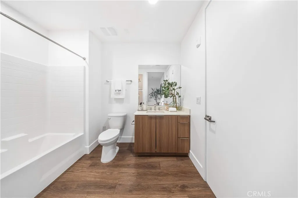 Additional image 18 of 709 E Walnut Street Unit 315, Pasadena, CA 91101