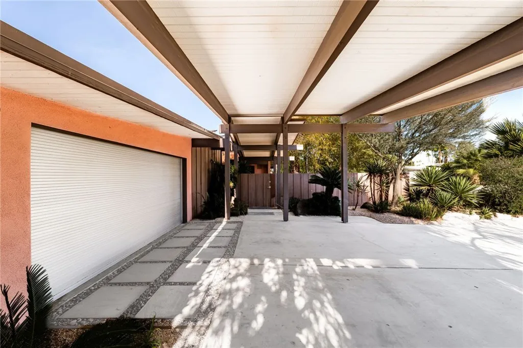 Additional image 7 of 683 S Bedford Dr, Palm Springs, CA 92264