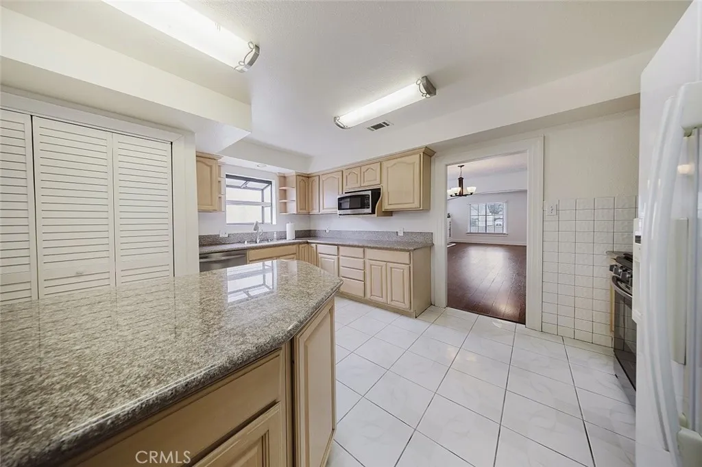 Additional image 18 of 6318 Eileen Avenue, Los Angeles, CA 90043