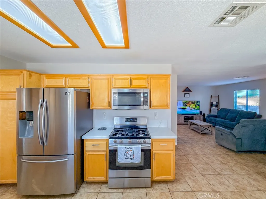 Additional image 55 of 43956 Gillan Avenue, Lancaster, CA 93535