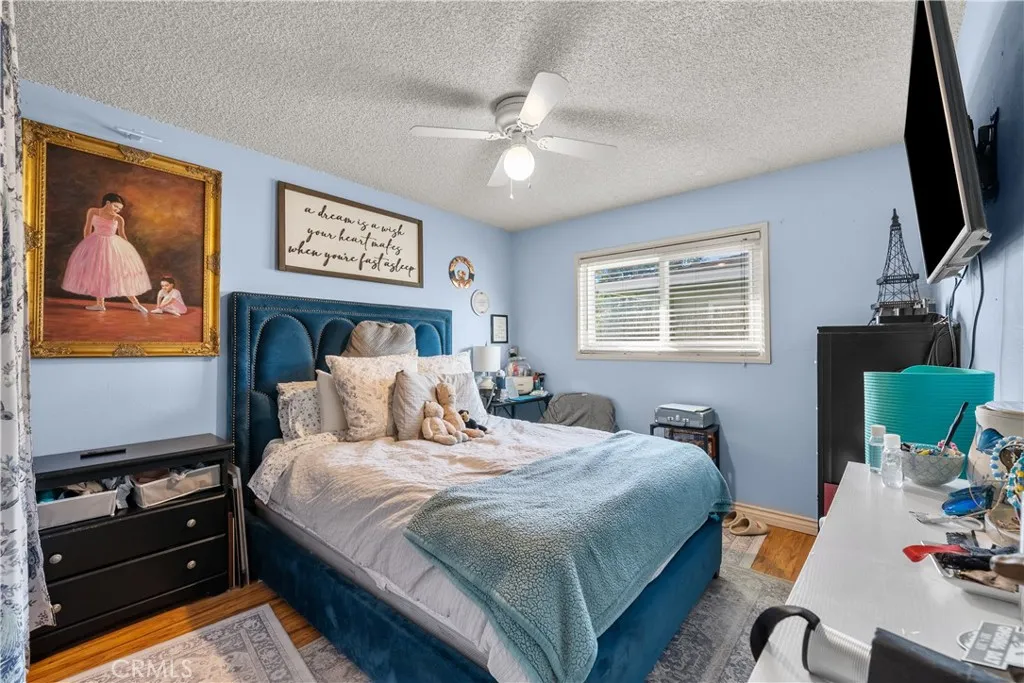 Additional image 19 of 19726 Steinway St, Canyon Country, CA 91351