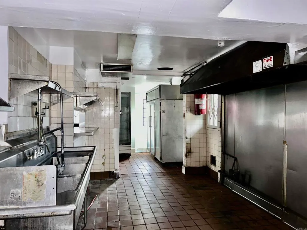 Additional image 8 of 1307 S Main Street, Santa Ana, CA 92707