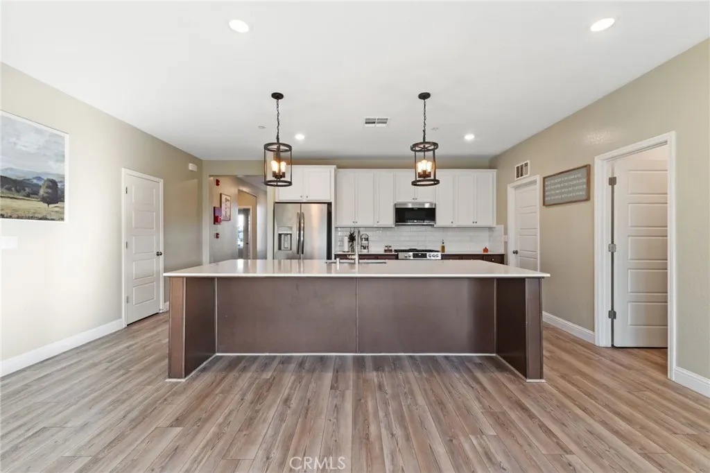 Additional image 10 of 3731 N Summers Court, Visalia, CA 93291