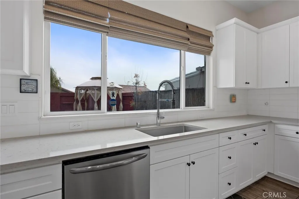 Additional image 23 of 5913 Hawthorn Tree Ln, Bakersfield, CA 93313