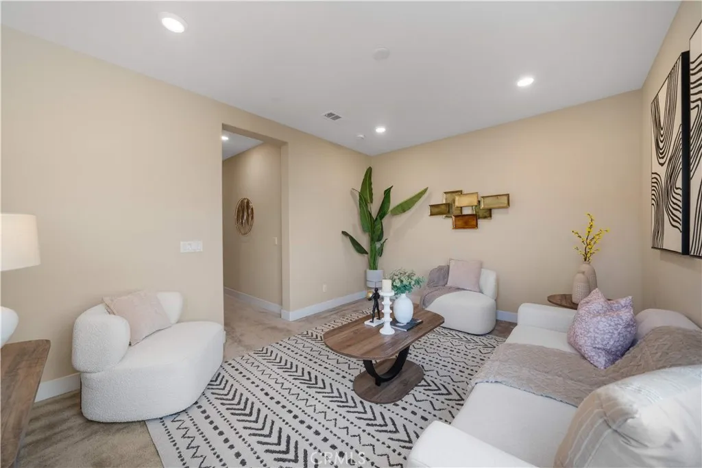 Additional image 43 of 157 Scale, Irvine, CA 92618