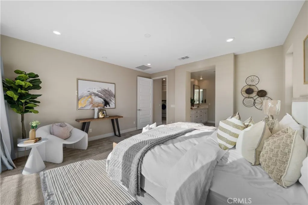 Additional image 50 of 157 Scale, Irvine, CA 92618