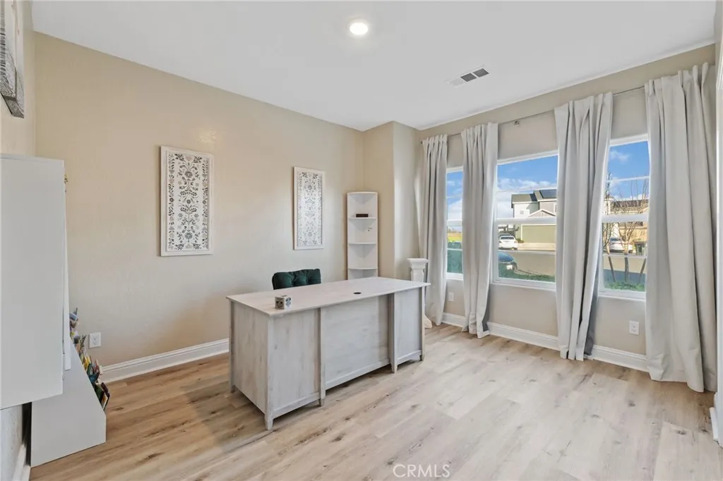 Additional image 34 of 3731 N Summers Court, Visalia, CA 93291