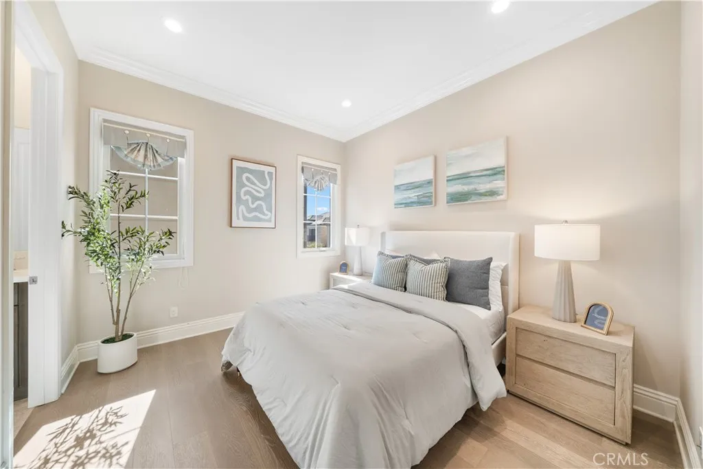 Additional image 40 of 57 Kite, Irvine, CA 92618