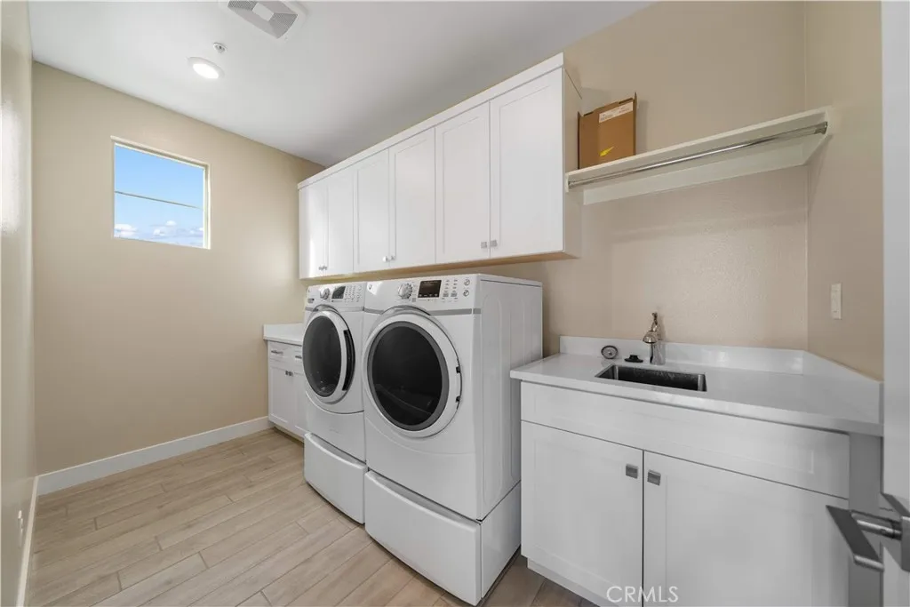 Additional image 56 of 157 Scale, Irvine, CA 92618