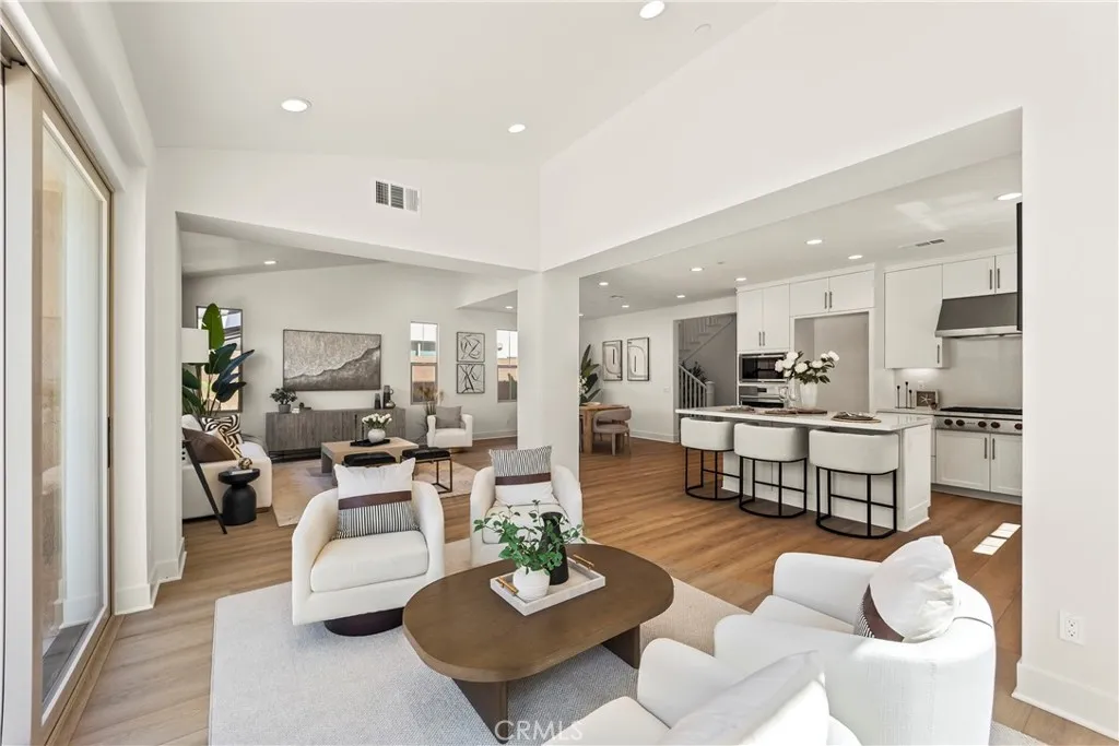 Additional image 22 of 173 Somera, Irvine, CA 92602