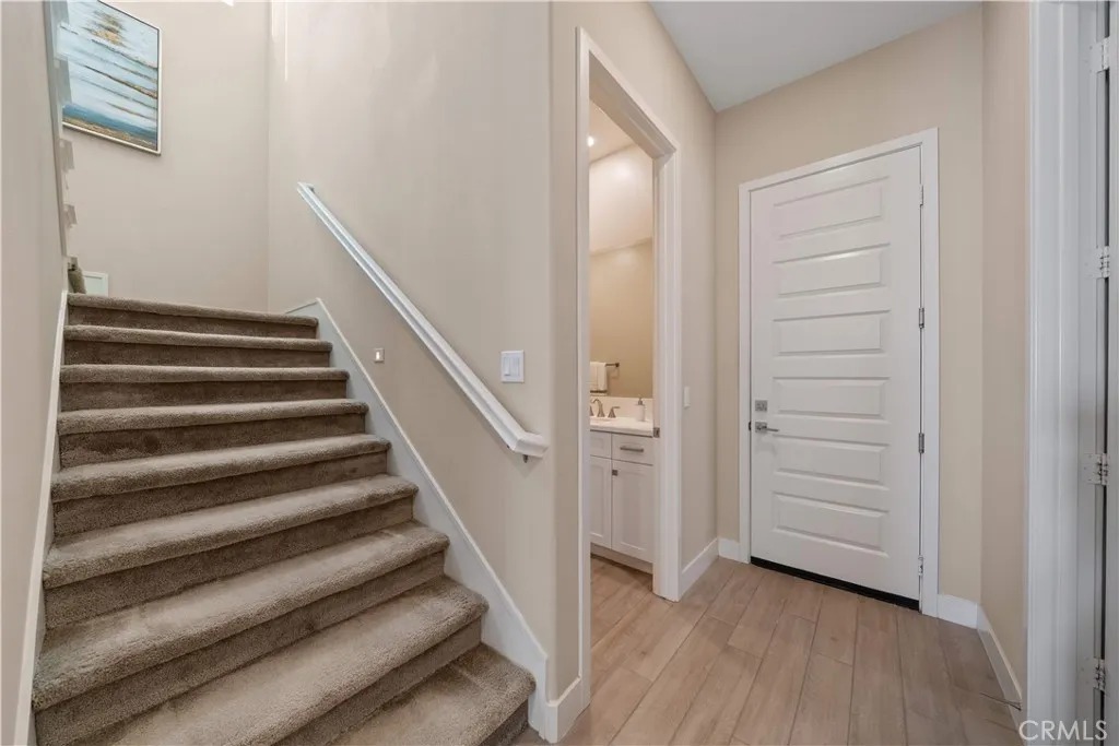 Additional image 102 of 157 Scale, Irvine, CA 92618