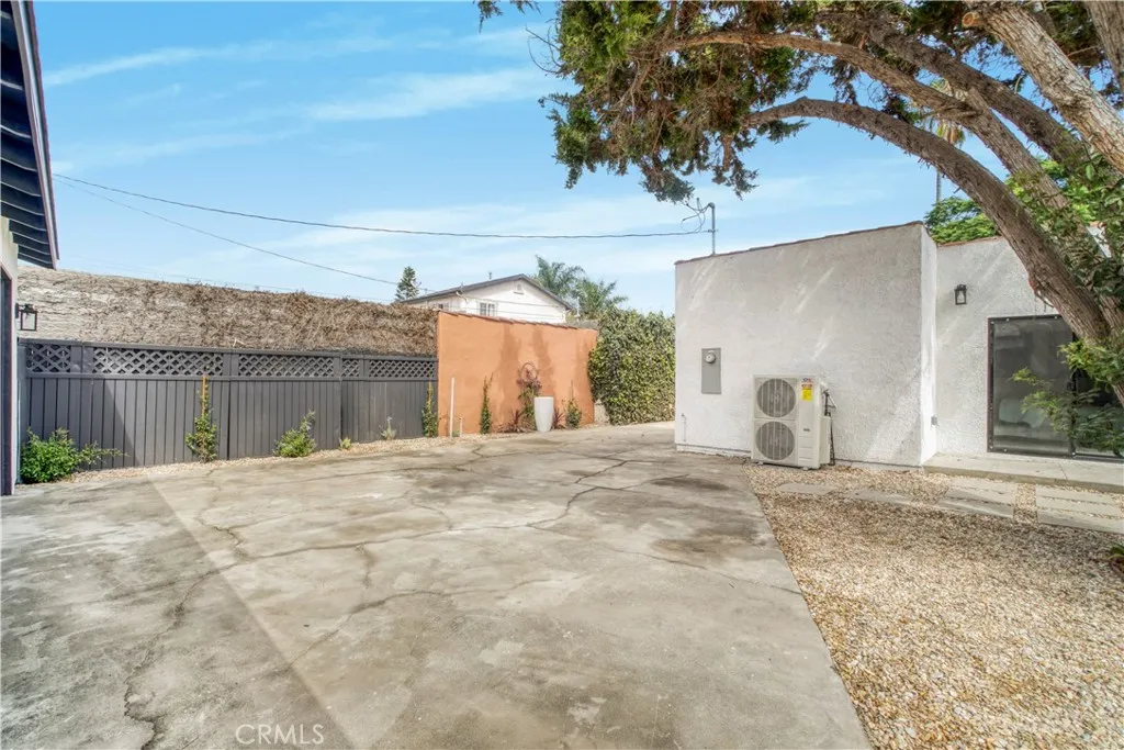 Additional image 42 of 6325 Long St, Los Angeles, CA 90043