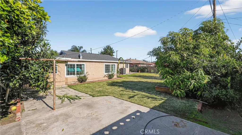 Additional image 79 of 2422 Bern Lane, Santa Ana, CA 92706
