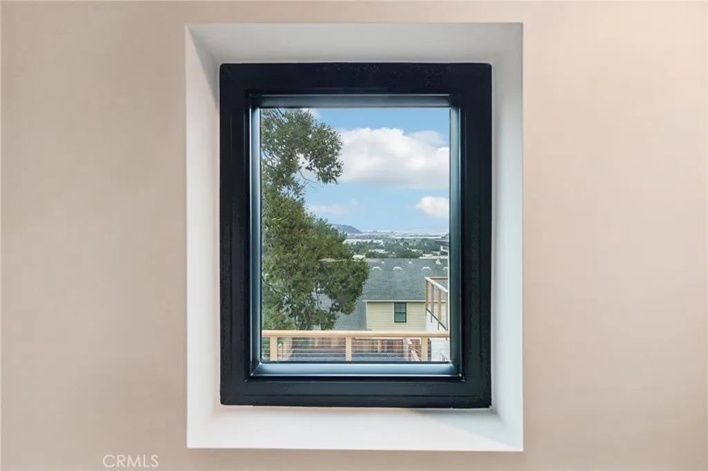 Additional image 97 of 526 Klamath Street, Brisbane, CA 94005