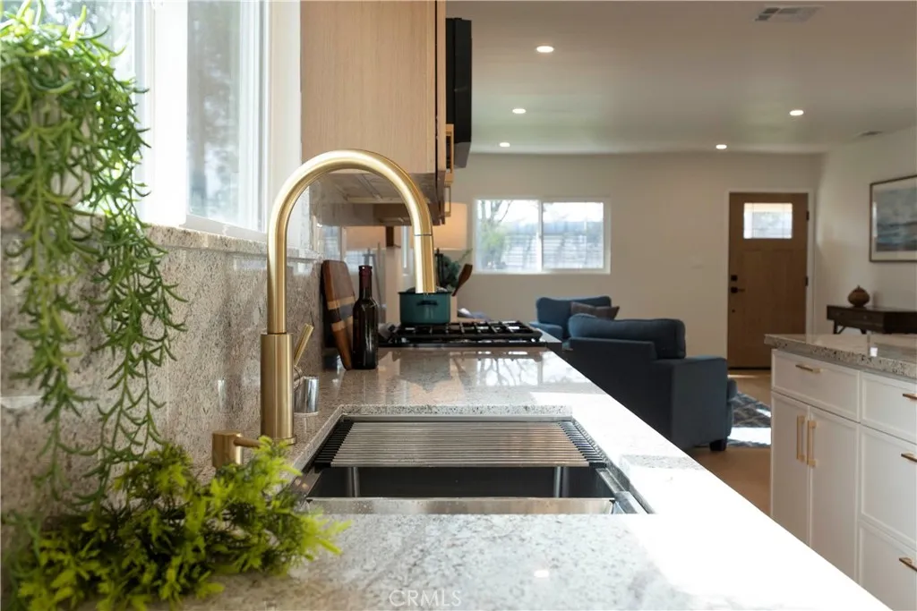 Additional image 10 of 5104 8th Avenue, Los Angeles, CA 90043