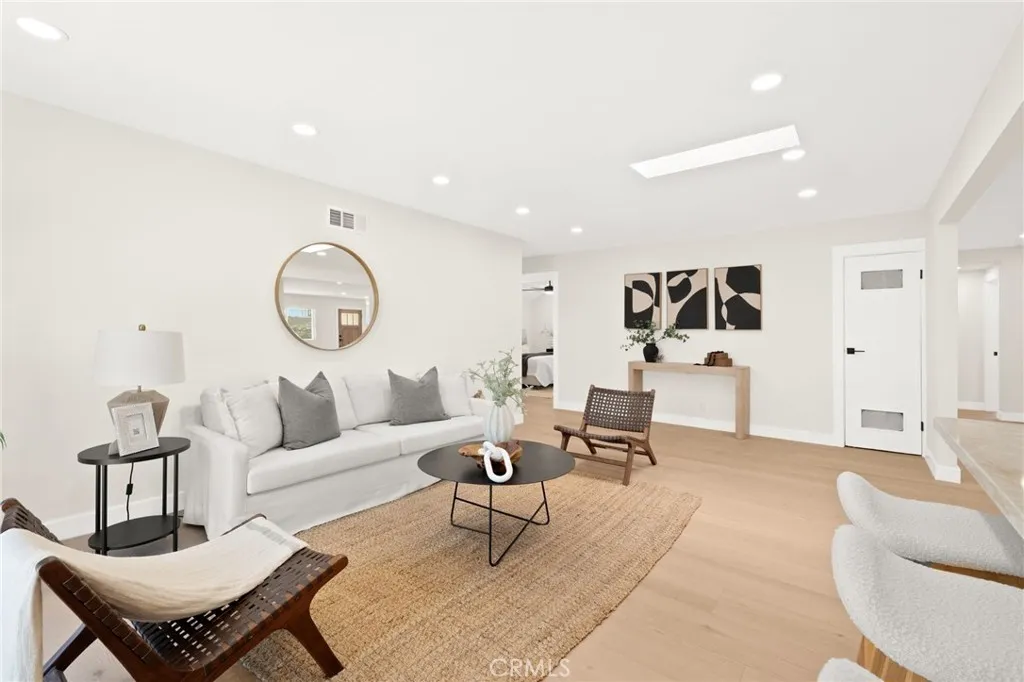 Additional image 102 of 2201 E Oakmont Ave, Orange, CA 92867