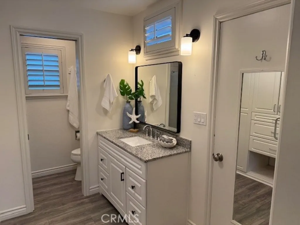 Additional image 14 of 94 Yorktown, Newport Beach, CA 92660