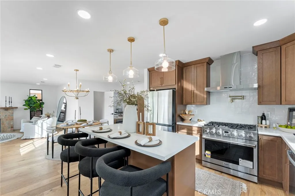 Additional image 12 of 5334 S Hillcrest Drive, Los Angeles, CA 90043