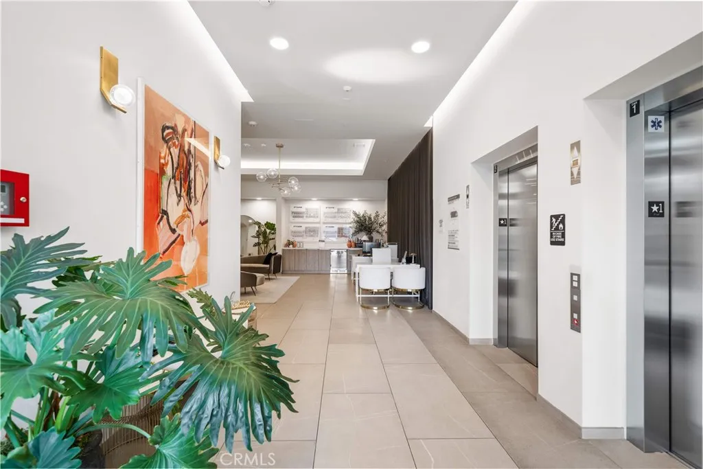 Additional image 77 of 709 E Walnut Street Unit 315, Pasadena, CA 91101