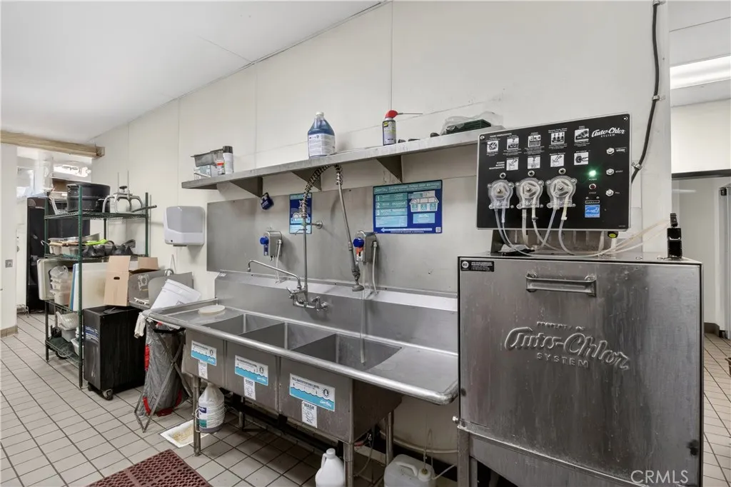 Additional image 50 of 2363 California Avenue Unit 105, Corona, CA 92881