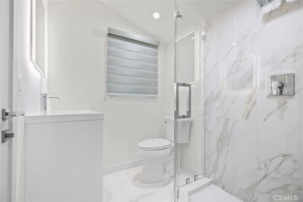 Additional image 21 of 6820 Encino Avenue, Van Nuys, CA 91406