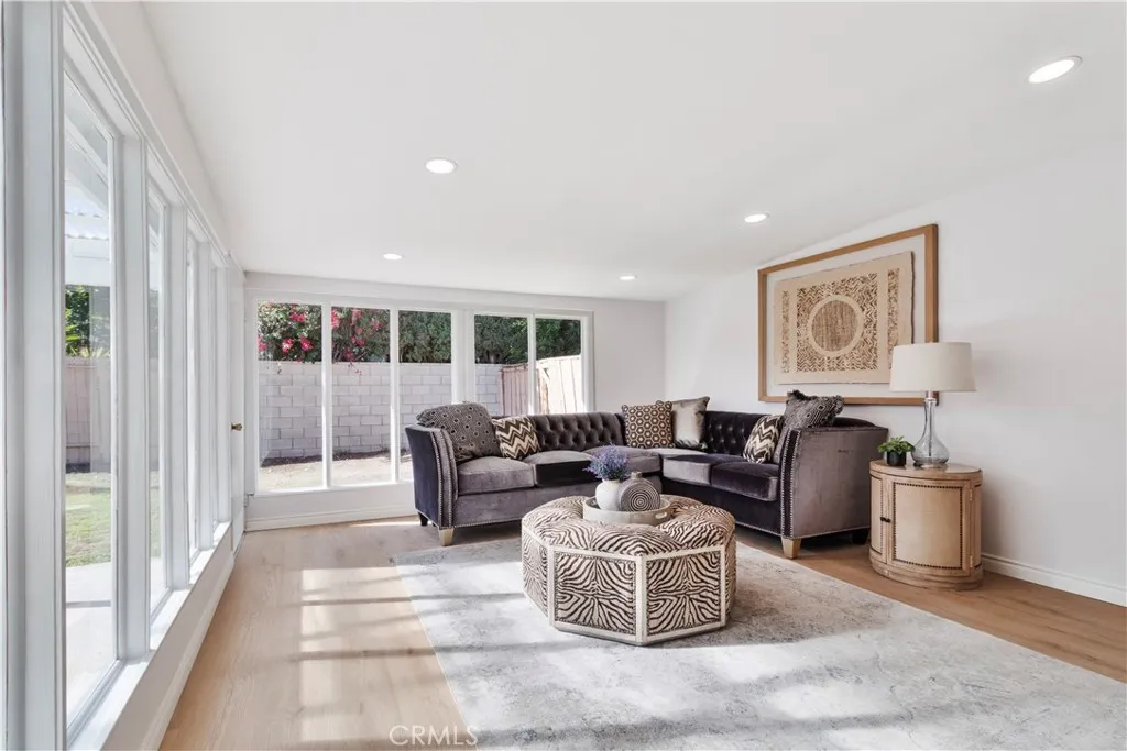 Additional image 34 of 1736 E Oakridge Cir, West Covina, CA 91792