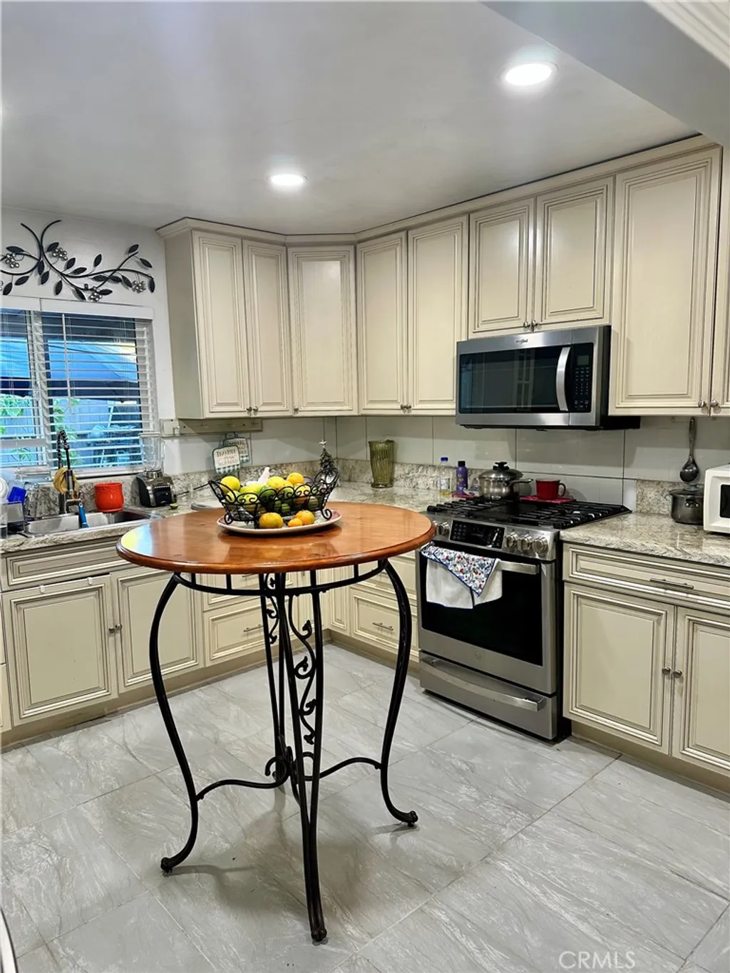 Additional image 12 of 550 W Granada Court, Ontario, CA 91762