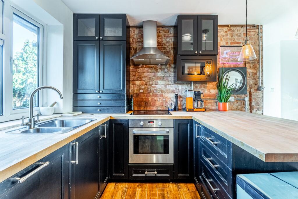 Additional image 6 of Deacon Close, St. Albans, Hertfordshire, AL1