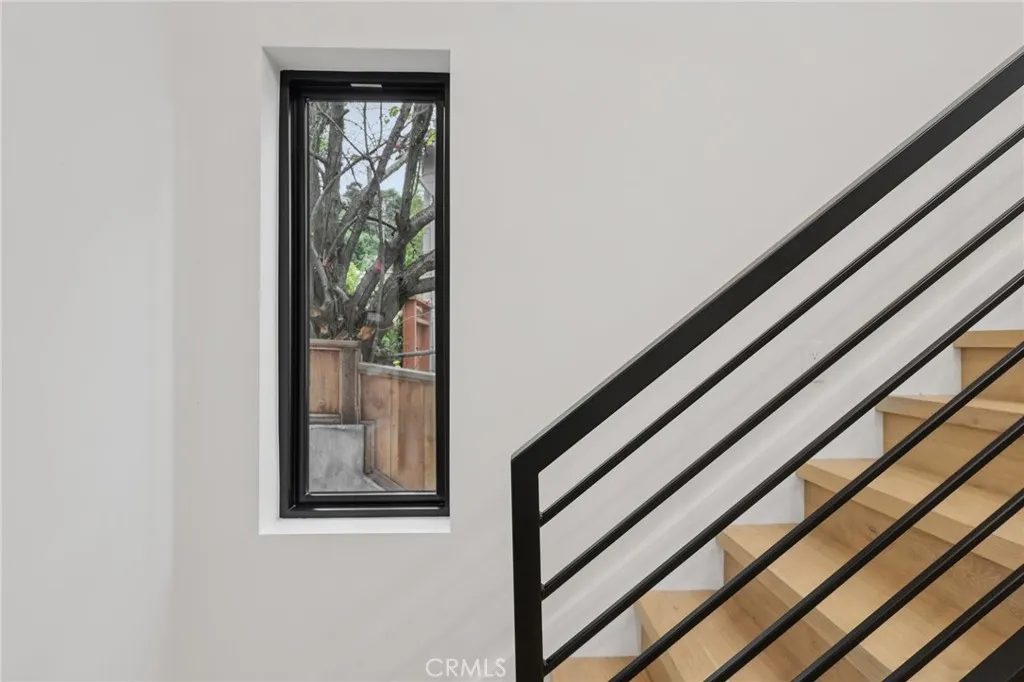 Additional image 126 of 526 Klamath Street, Brisbane, CA 94005