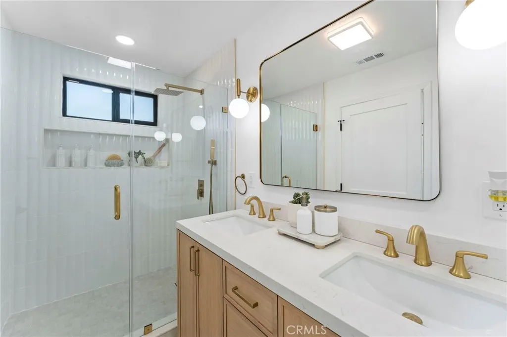 Additional image 24 of 5334 S Hillcrest Drive, Los Angeles, CA 90043