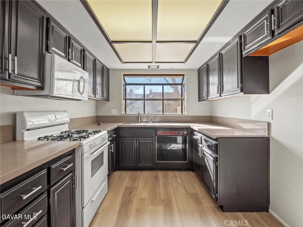 Additional image 13 of 425 W Avenue J5, Lancaster, CA 93534