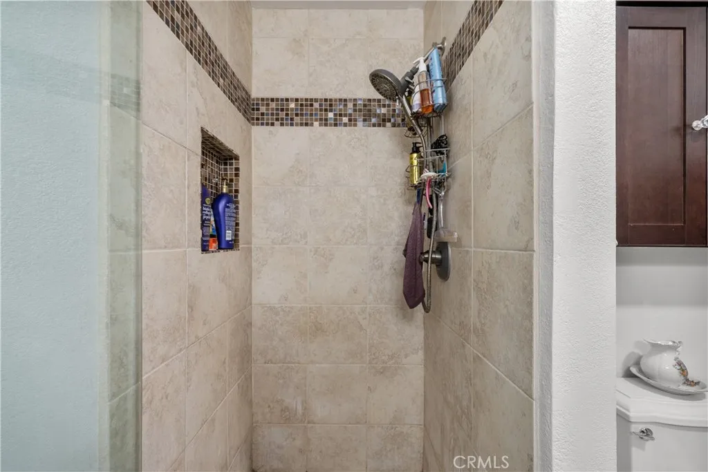 Additional image 63 of 19726 Steinway St, Canyon Country, CA 91351