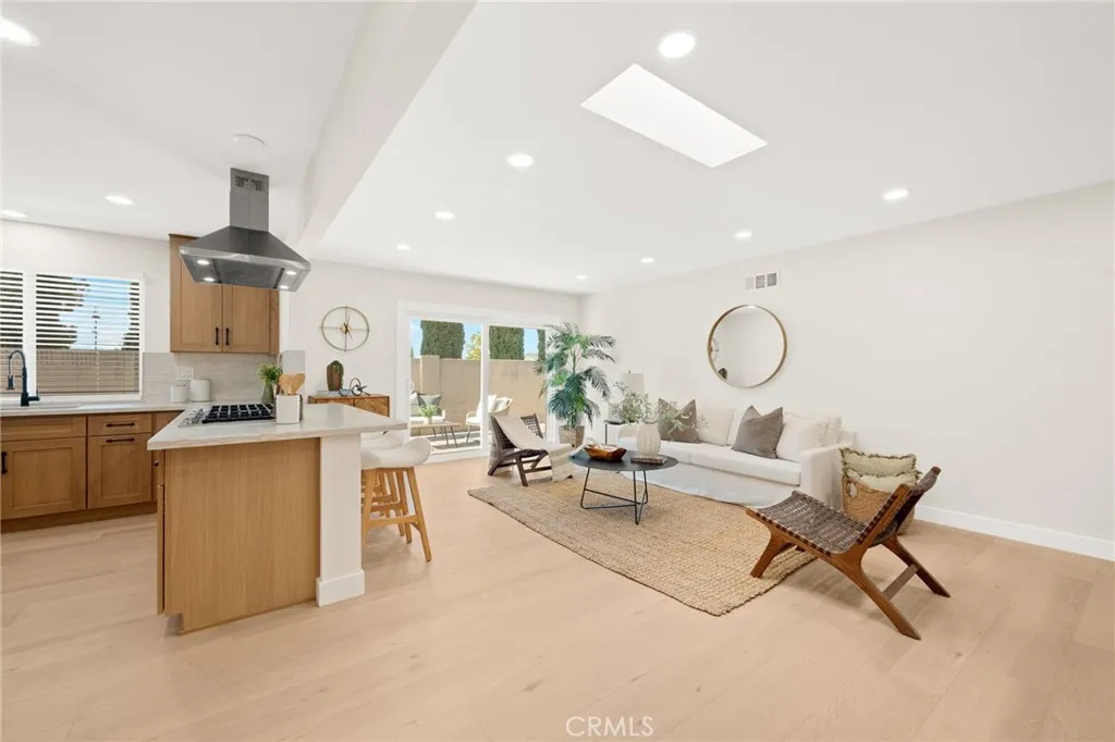 Additional image 22 of 2201 E Oakmont Ave, Orange, CA 92867