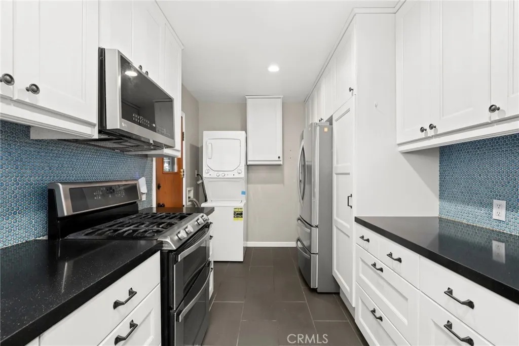 Additional image 13 of 2117 N Screenland Dr, Burbank, CA 91505